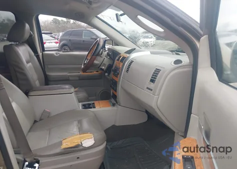 2007 Chrysler Aspen Limited из США, поврежденный, VIN 1A8HX58P07F528599